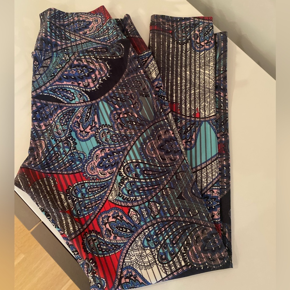 Liquido yoga pants